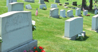 Wreaths And Floral Arrangements | The Catholic Cemeteries Association